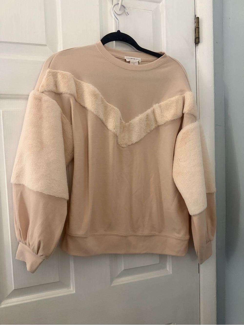 For the Republic Faux Fur Chevron Sweatshirt Beige Women’s S